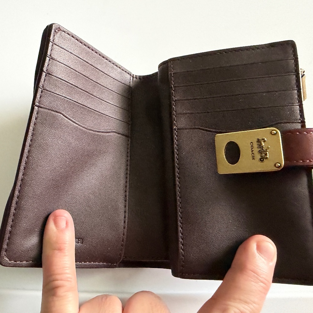 Coach Hutton Leather Wallet - Picture 5 of 6